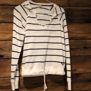 Roxy hoodie XS brand new